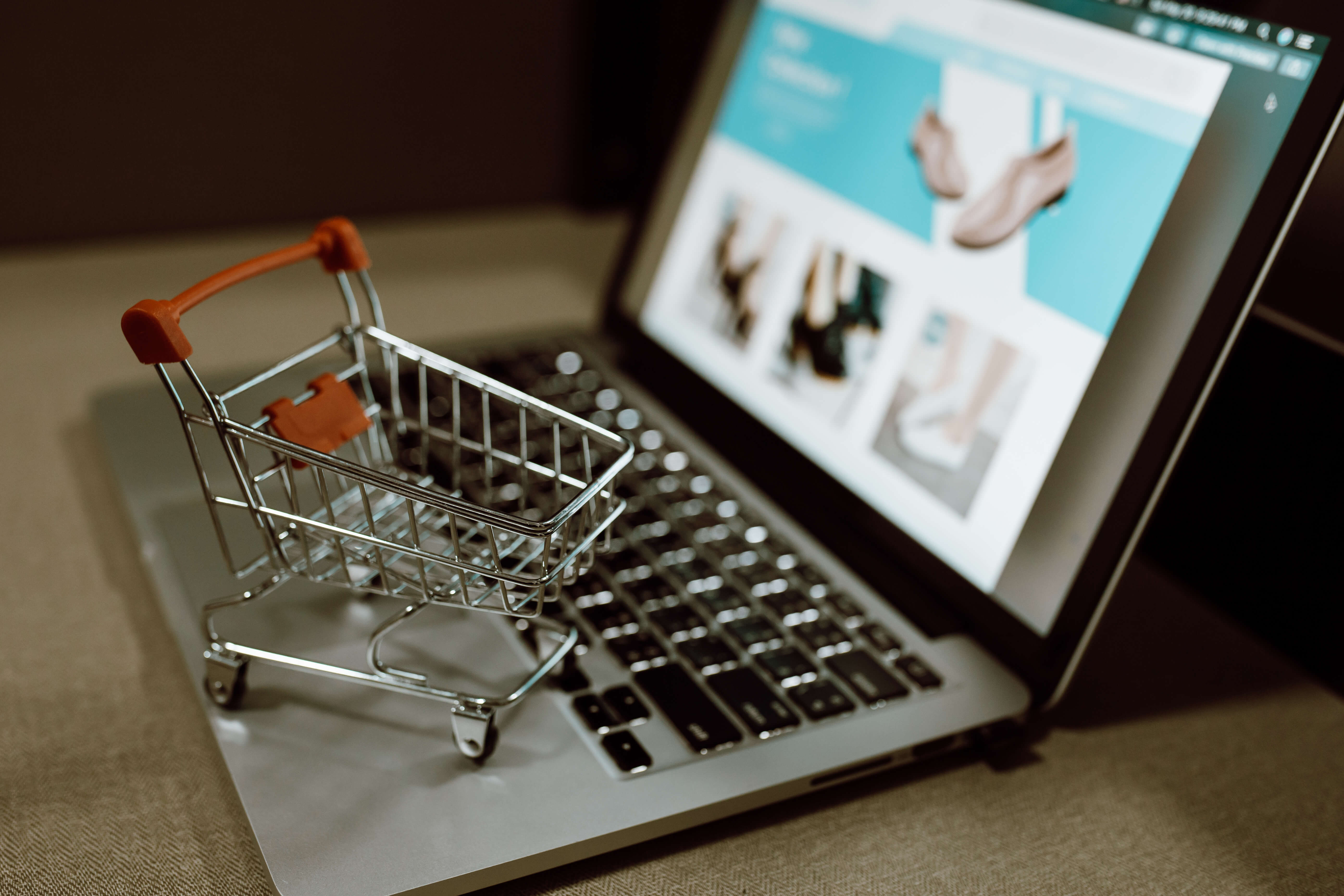 E-Ticarette En Çok Satılan Ürünler (2025'de Öne Çıkanlar)
